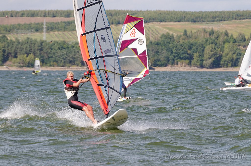 D2015-052-0416.jpg