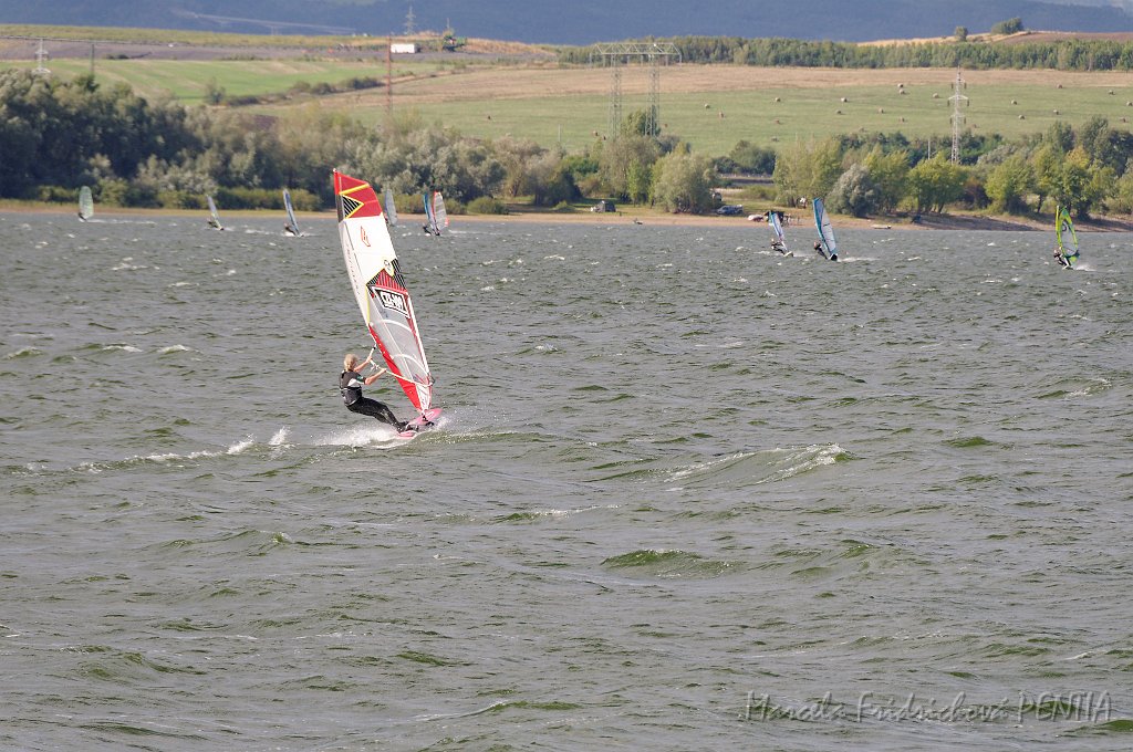 D2015-052-0431u.jpg