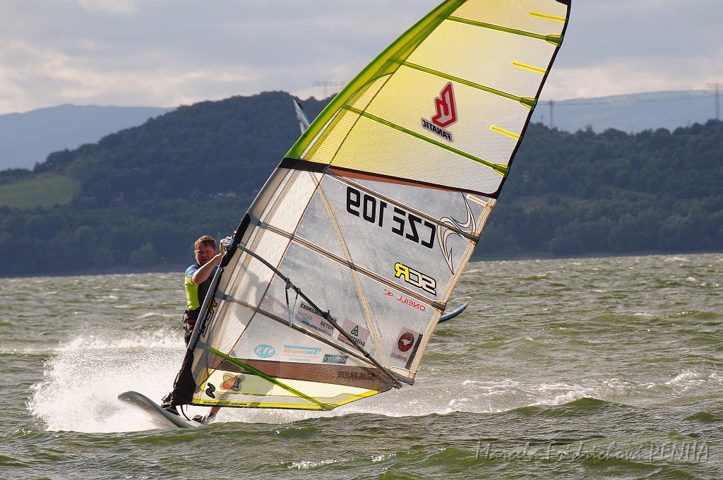D2015-052-0443u.jpg
