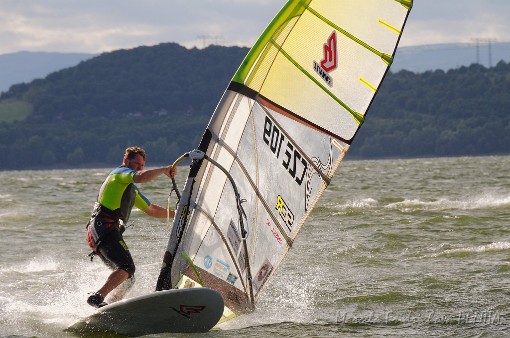 D2015-052-0446u.jpg
