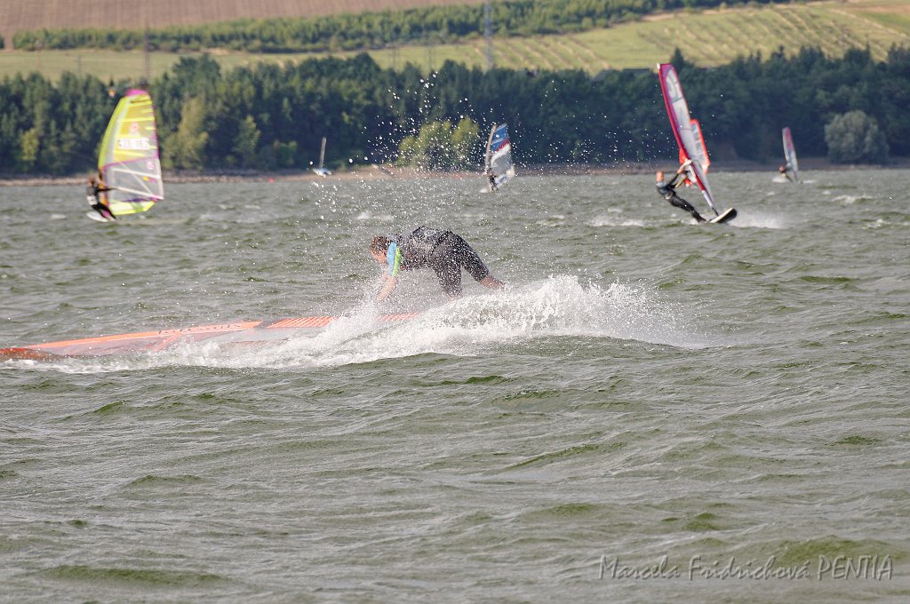 D2015-052-0515u.jpg